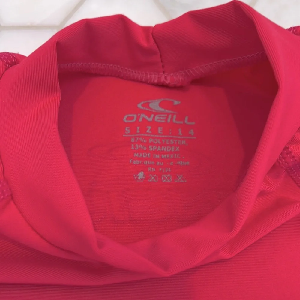 🆕 O’Neill Short Sleeved RashGuard Swim Shirt In Pink Watermelon Size 14